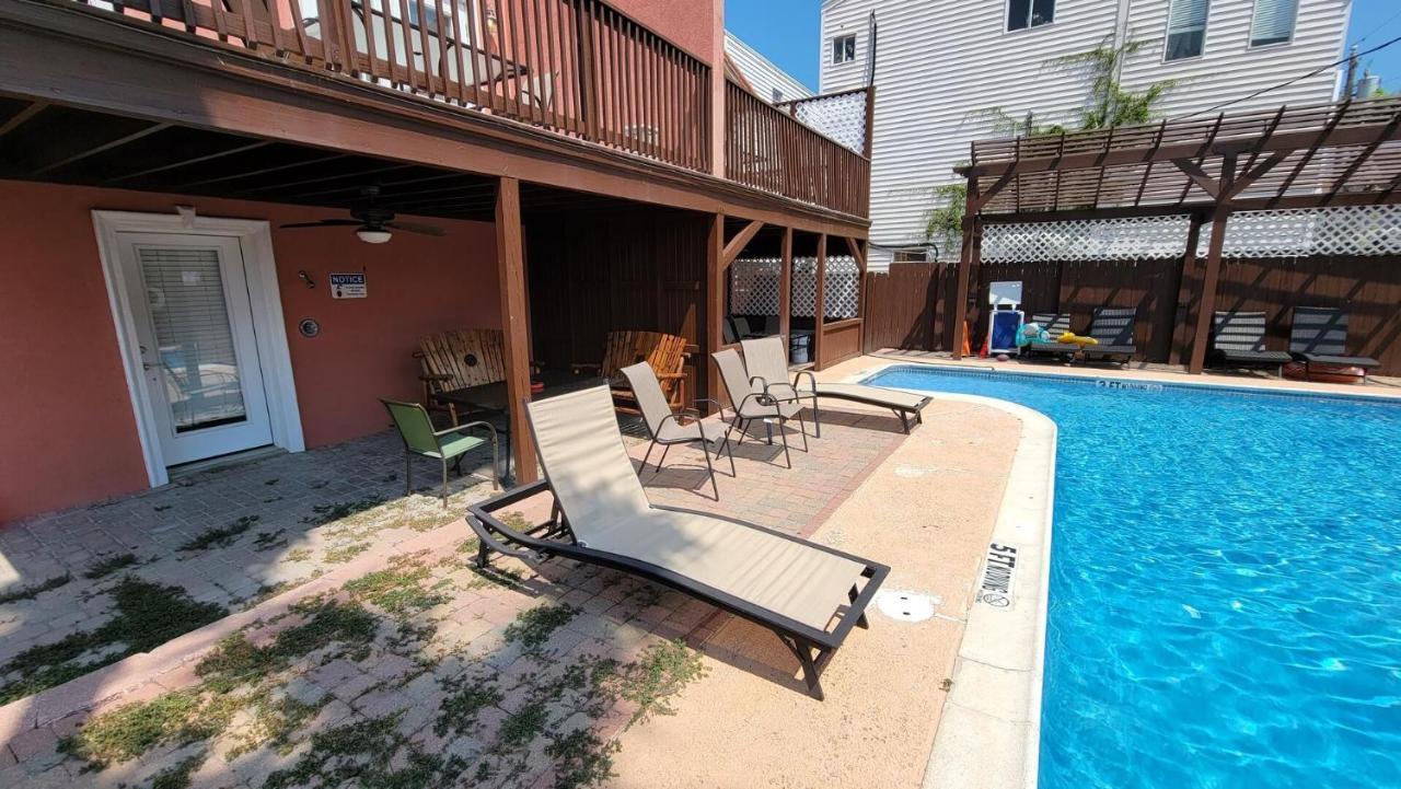 Cozy 2 Bedroom With Big Pool - Campeche Triplex Unit C Home جنوب جزيرة بادري المظهر الخارجي الصورة