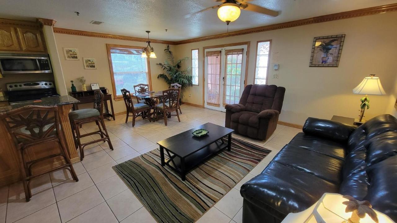 Cozy 2 Bedroom With Big Pool - Campeche Triplex Unit C Home جنوب جزيرة بادري المظهر الخارجي الصورة
