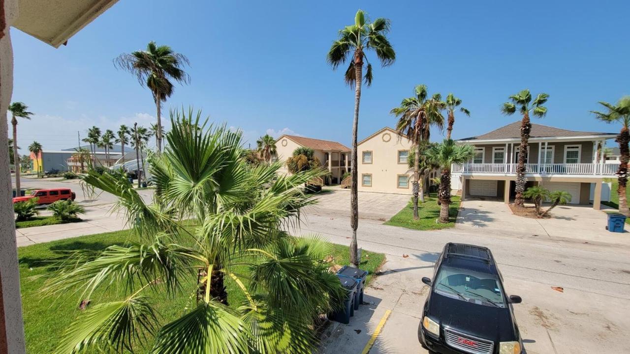 Cozy 2 Bedroom With Big Pool - Campeche Triplex Unit C Home جنوب جزيرة بادري المظهر الخارجي الصورة
