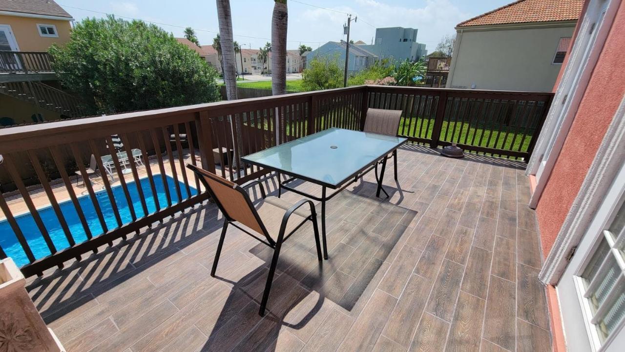 Cozy 2 Bedroom With Big Pool - Campeche Triplex Unit C Home جنوب جزيرة بادري المظهر الخارجي الصورة